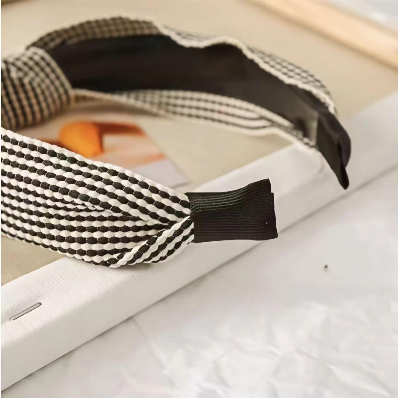 幅広のチェック柄ヘッドバンド 女性用のエレガントで多用途なフ - Headband Summer Knit のレビューと価格