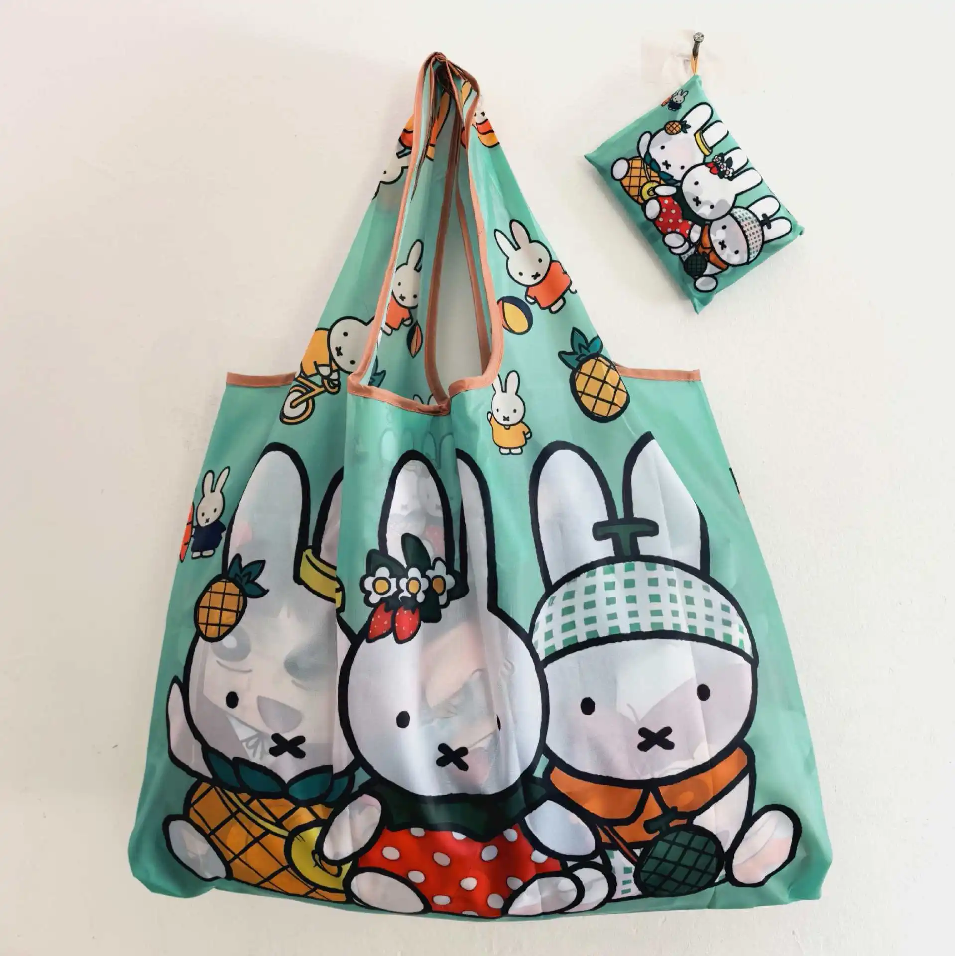ミッフィーのウサギ柄、環境に配慮した折りたたみ式ショッピング - Tote Bag Beach のレビューと価格